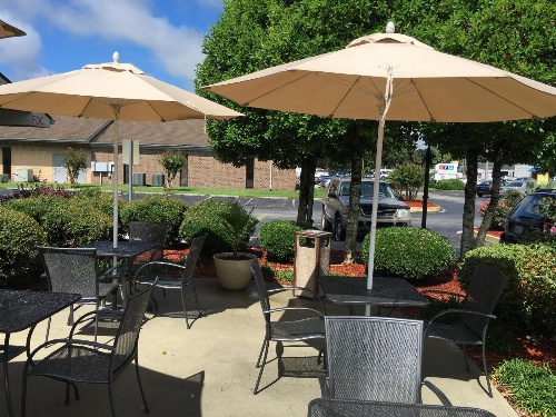 Coastal Inn & Suites image 1