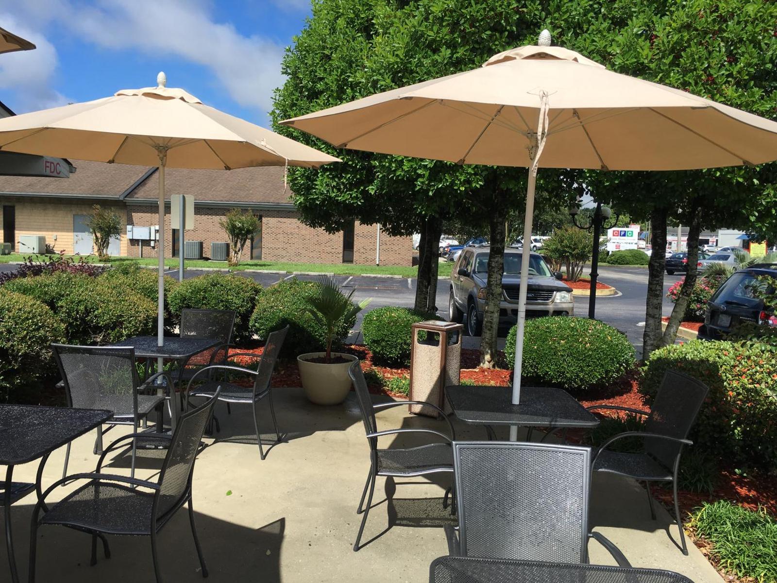 Coastal Inn & Suites